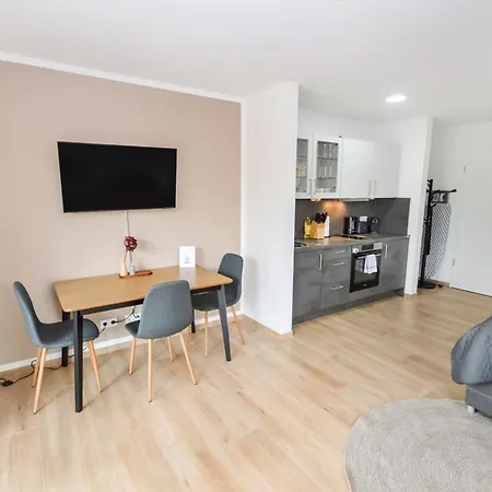 At Weinmeister - Life & Style