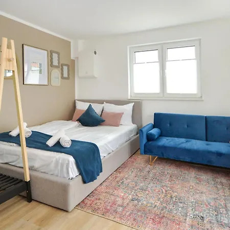 At Weinmeister - Life & Style