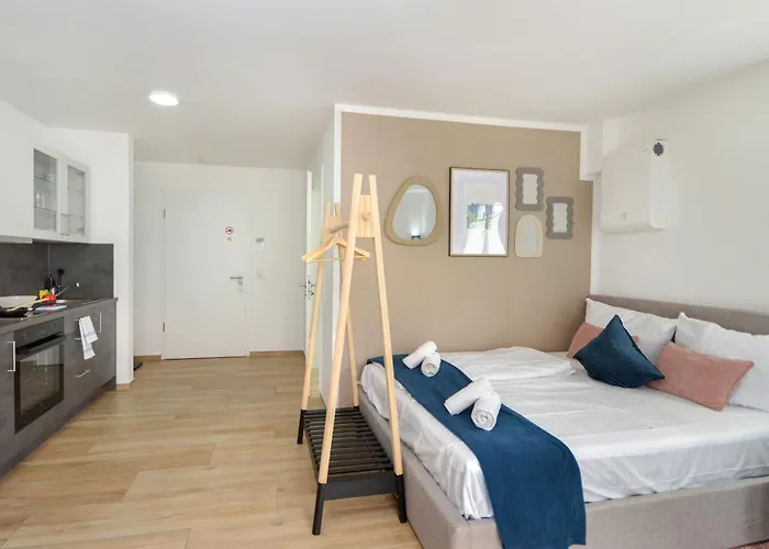 Appartement At Weinmeister - Life & Style